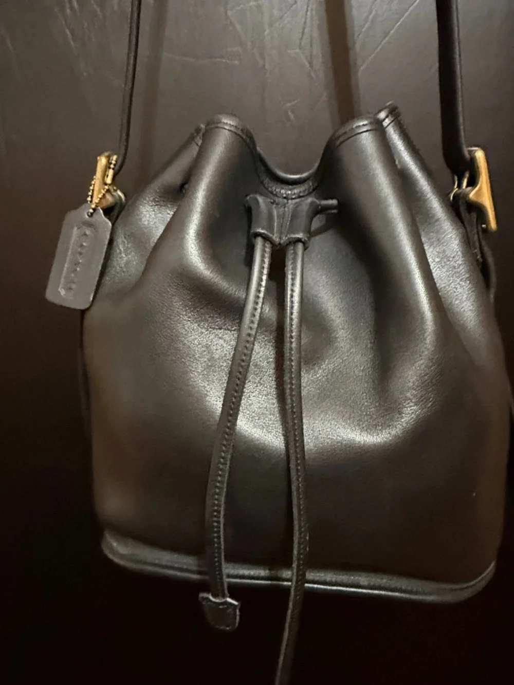 Authenic Coach Black cowhide Leather bucket purse with drawstrings. - Picture 2 of 11